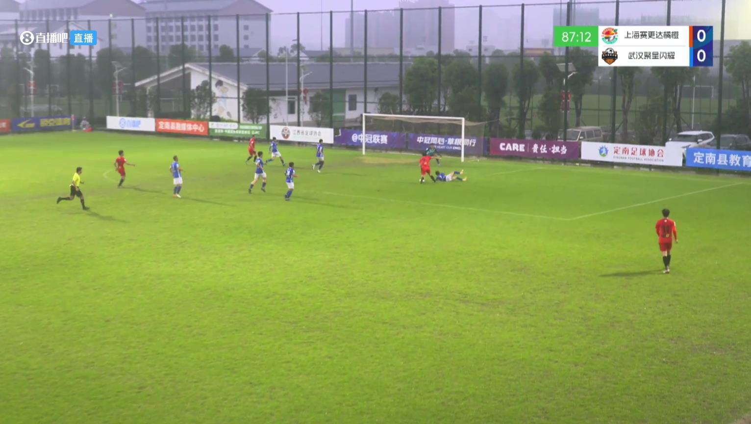 員工瘋狂助攻老板！58歲老板朱駿中冠替補完成絕殺